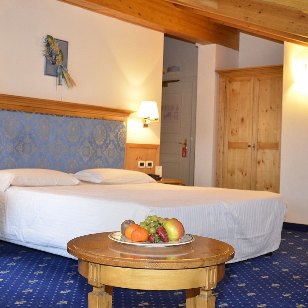 Hotel Dolomiti Moena Ngoại thất bức ảnh