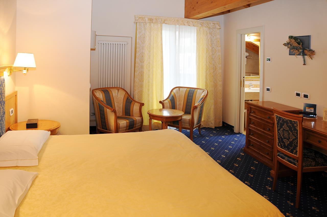 Hotel Dolomiti Moena Ngoại thất bức ảnh
