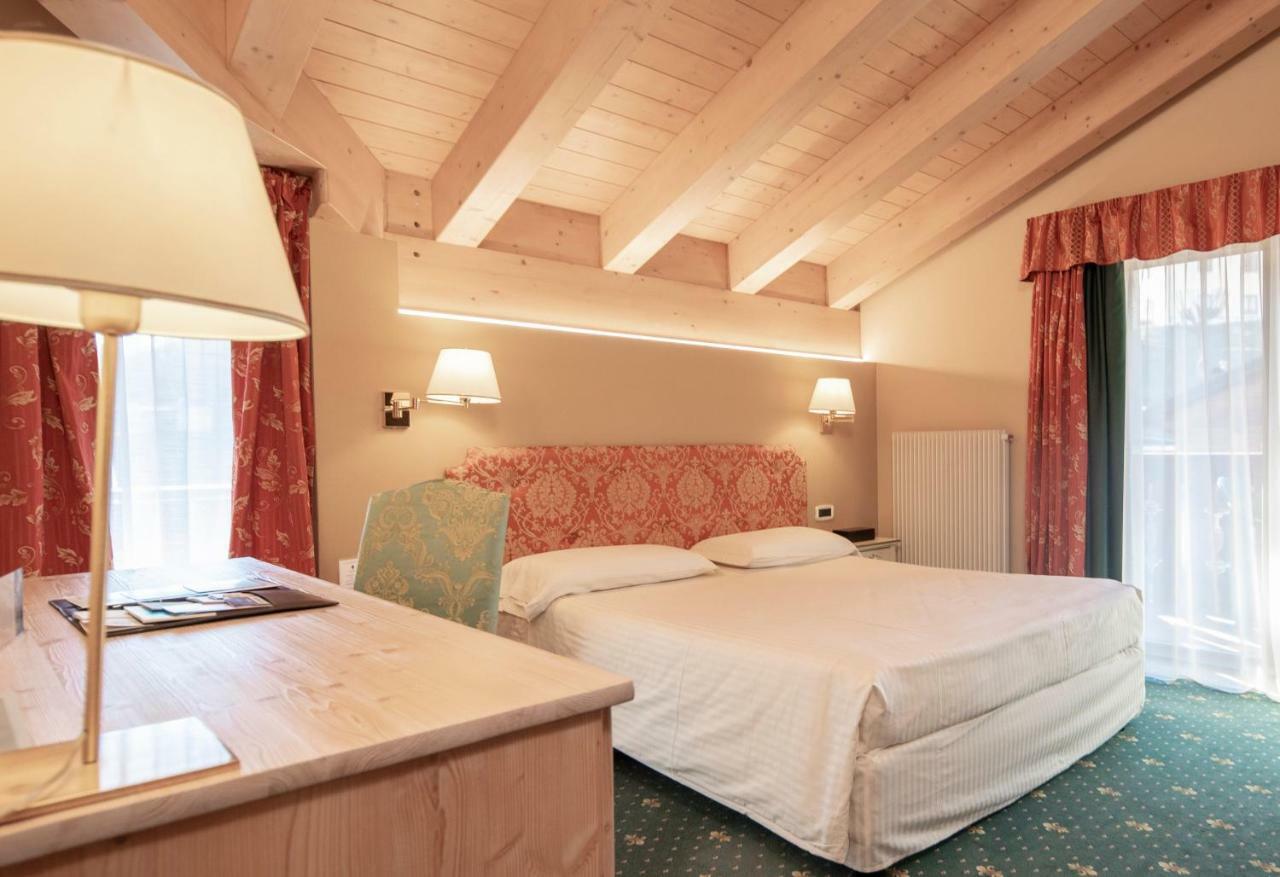 Hotel Dolomiti Moena Ngoại thất bức ảnh