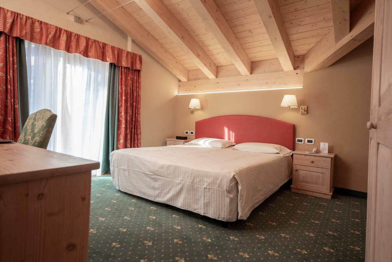 Hotel Dolomiti Moena Ngoại thất bức ảnh